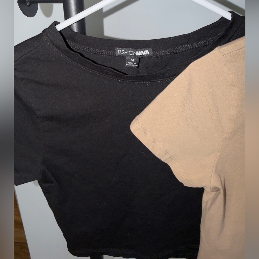 Fashion Nova Black and Tan Short Sleeve Crop Tops - Picture 5 of 6